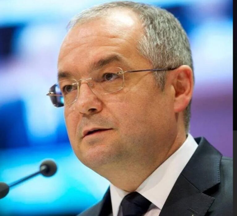 Emil Boc, primarul municipiului Cluj Napoca, este noul Președinte al Asociației Municipiilor din România