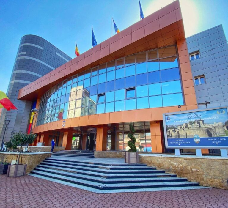 S-au finalizat lucrările de modernizare a primăriei Municipiului Suceava