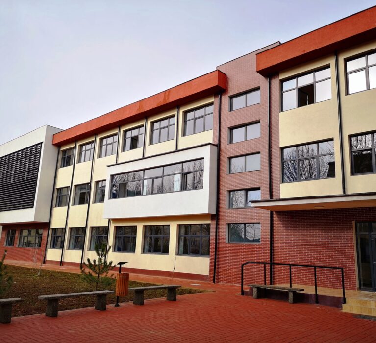 Targoviste – scoala modernizata cu fonduri europene