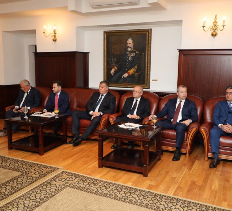 Acord de colaborare între Academia Română  și Asociația Municipiilor din România