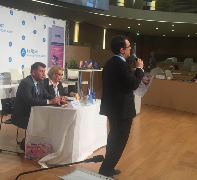 FORUMUL DE COOPERARE DESCENTRALIZATĂ DE LA LYON