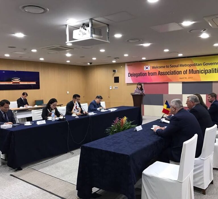 Delegaţia AMR, la Yeongdeungpo Advanced Water Purification Center, din Coreea