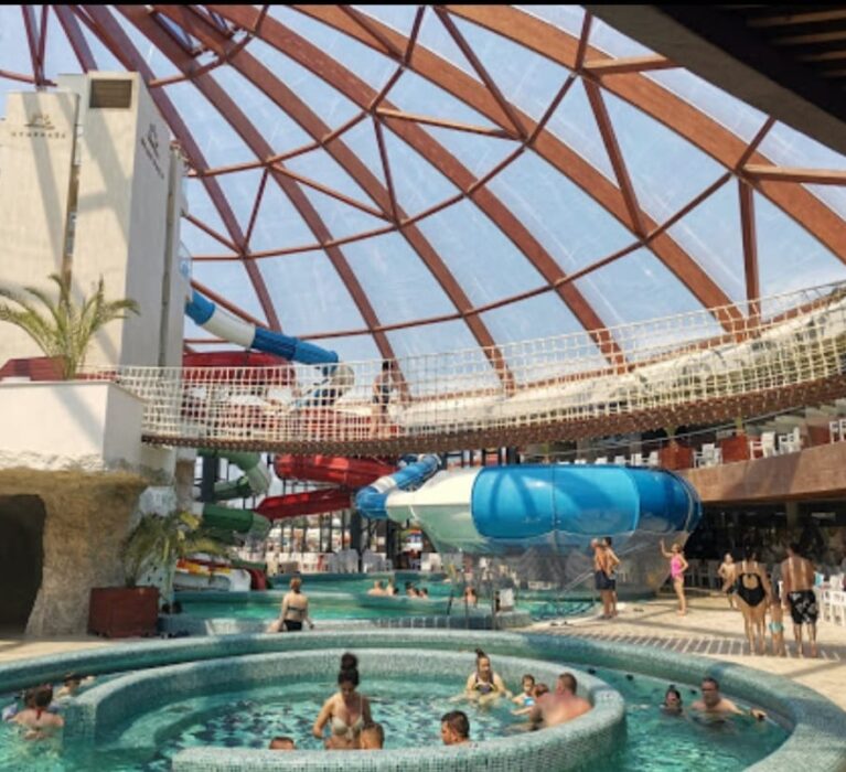 𝐀𝐪𝐮𝐚 𝐏𝐚𝐫𝐤 𝐜𝐮 𝐛𝐚𝐳𝐢𝐧 𝐝𝐞 𝐢̂𝐧𝐨𝐭 𝐝𝐞 𝐧𝐢𝐯𝐞𝐥 𝐨𝐥𝐢𝐦𝐩𝐢𝐜, 𝐢̂𝐧 𝐜𝐚𝐝𝐫𝐮𝐥 𝐂𝐨𝐦𝐩𝐥𝐞𝐱𝐮𝐥𝐮𝐢 𝐒𝐩𝐨𝐫𝐭𝐢𝐯 𝐚𝐥 𝐌𝐮𝐧𝐢𝐜𝐢𝐩𝐢𝐮𝐥𝐮𝐢 𝐒𝐮𝐜𝐞𝐚𝐯𝐚