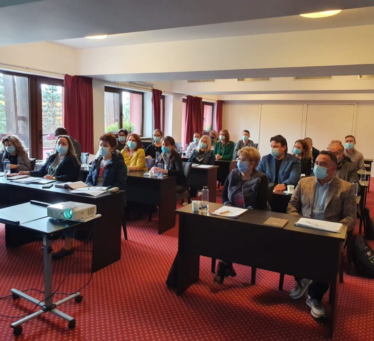 O nouă sesiune de formare desfășurată la Predeal în cadrul proiectului E-TIC