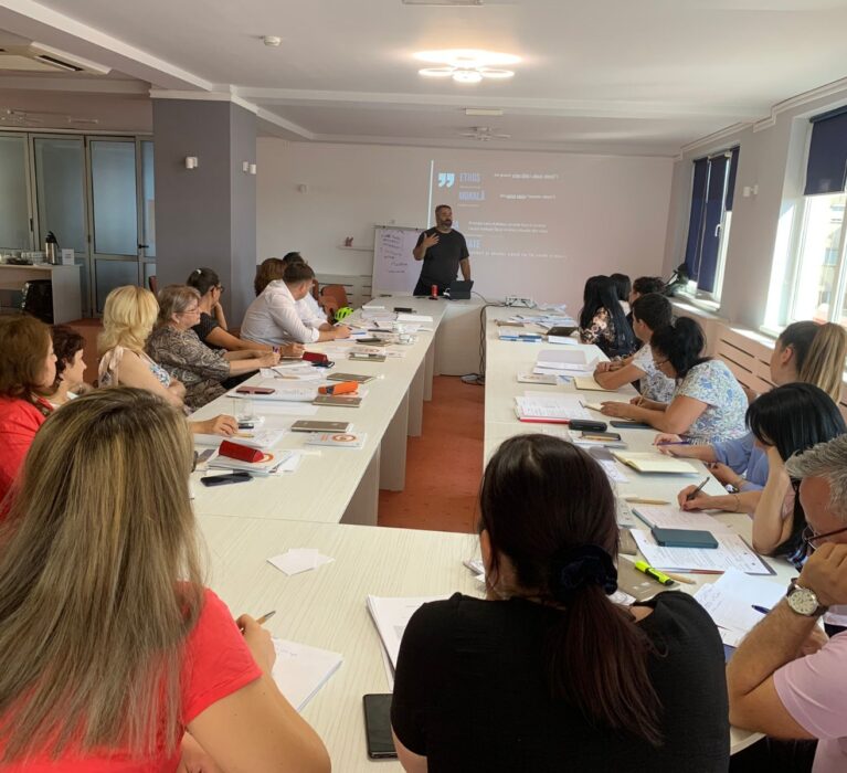 Sesiune de formare prin Proiectul E-TIC găzduită de municipiul Timişoara