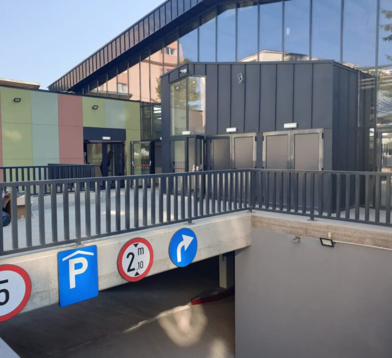 Municipiul Suceava: 𝐌𝐨𝐝𝐞𝐫𝐧𝐢𝐳𝐚𝐫𝐞a 𝐏𝐢eței 𝐆𝐞𝐨𝐫𝐠𝐞 𝐄𝐧𝐞𝐬𝐜𝐮 𝐜𝐮 p𝐚𝐫𝐜𝐚𝐫𝐞 𝐬𝐮𝐛𝐭𝐞𝐫𝐚𝐧ă