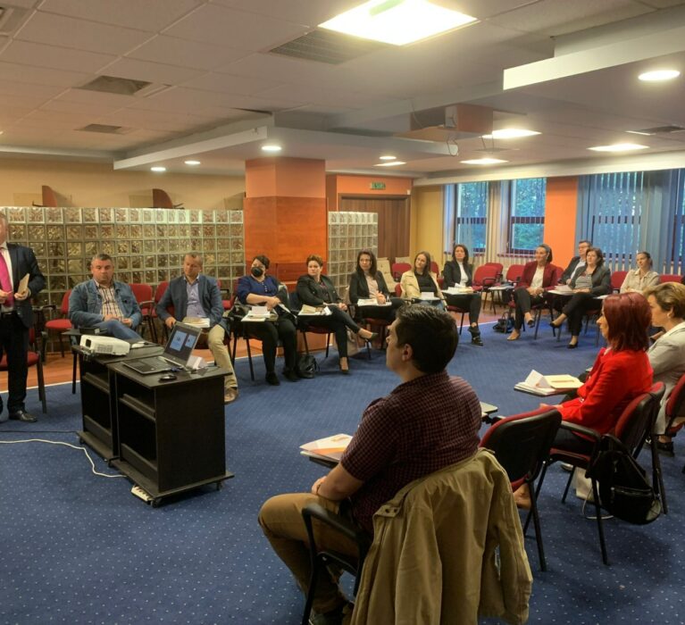 Sesiune de formare a Proiectului E-TIC, în plină desfășurare în municipiul Zalău